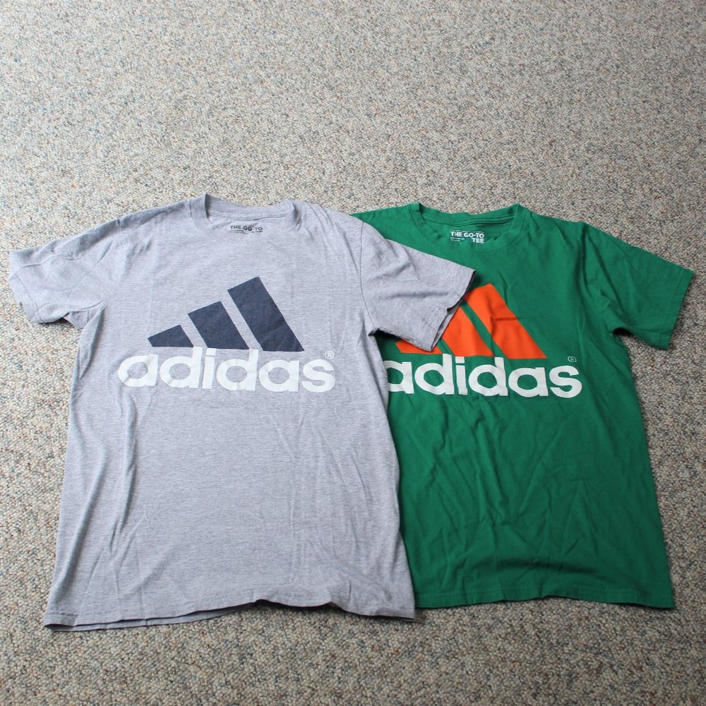 Lot of 2 Adidas T-shirts - Mens Small